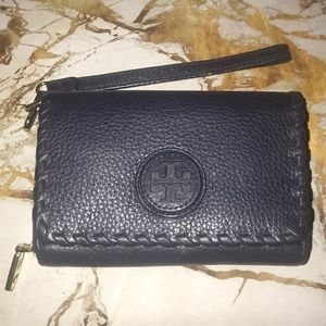 Tory burch wristlet